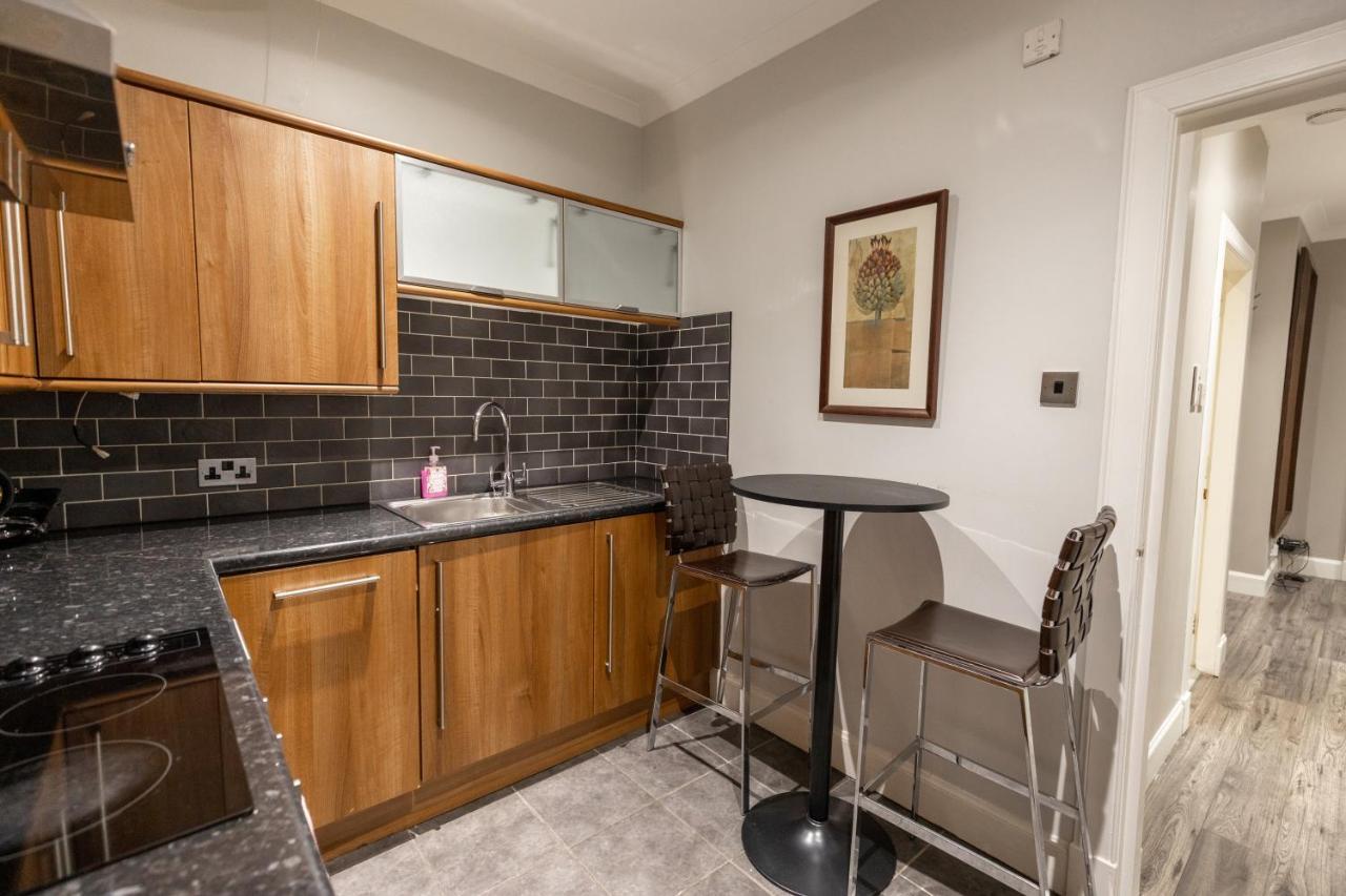 Two Bedroom Apartment Within Walking Distance To City Centre 에든버러 외부 사진